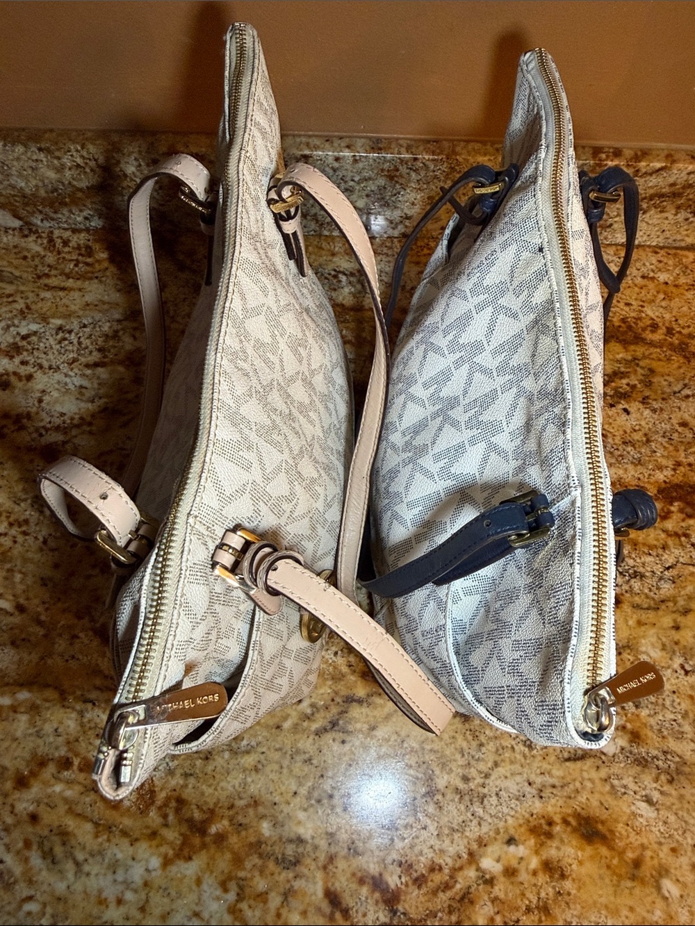 BUNDLE Michael Kors MK Print Totes - Picture 4 of 13